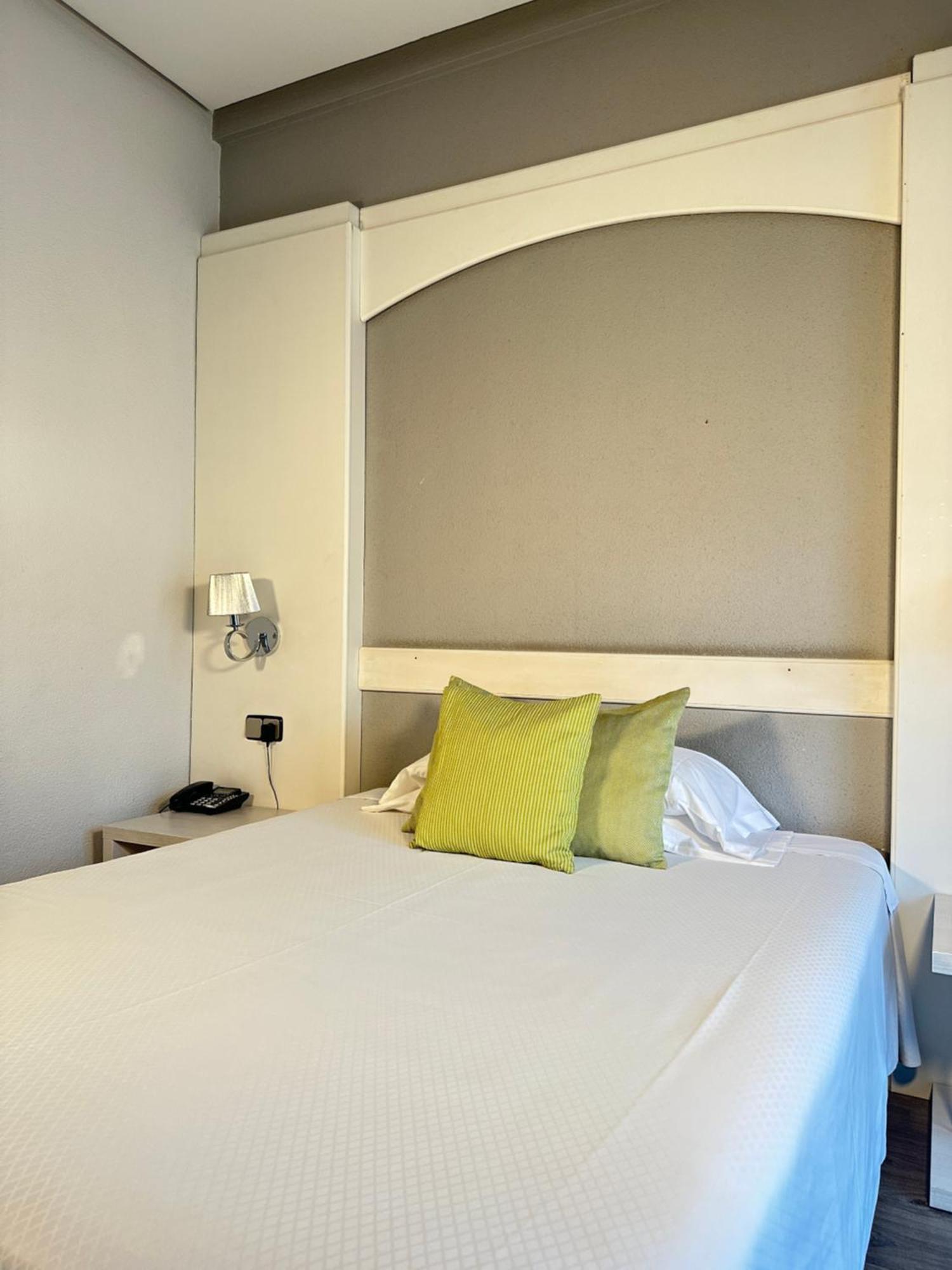 Mir Octavio Hotel Algeciras Exterior photo