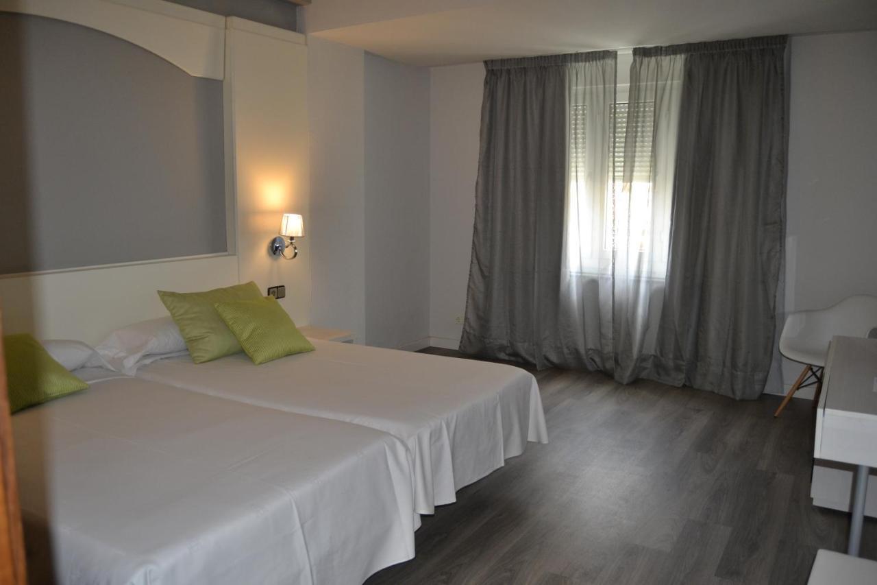 Mir Octavio Hotel Algeciras Exterior photo
